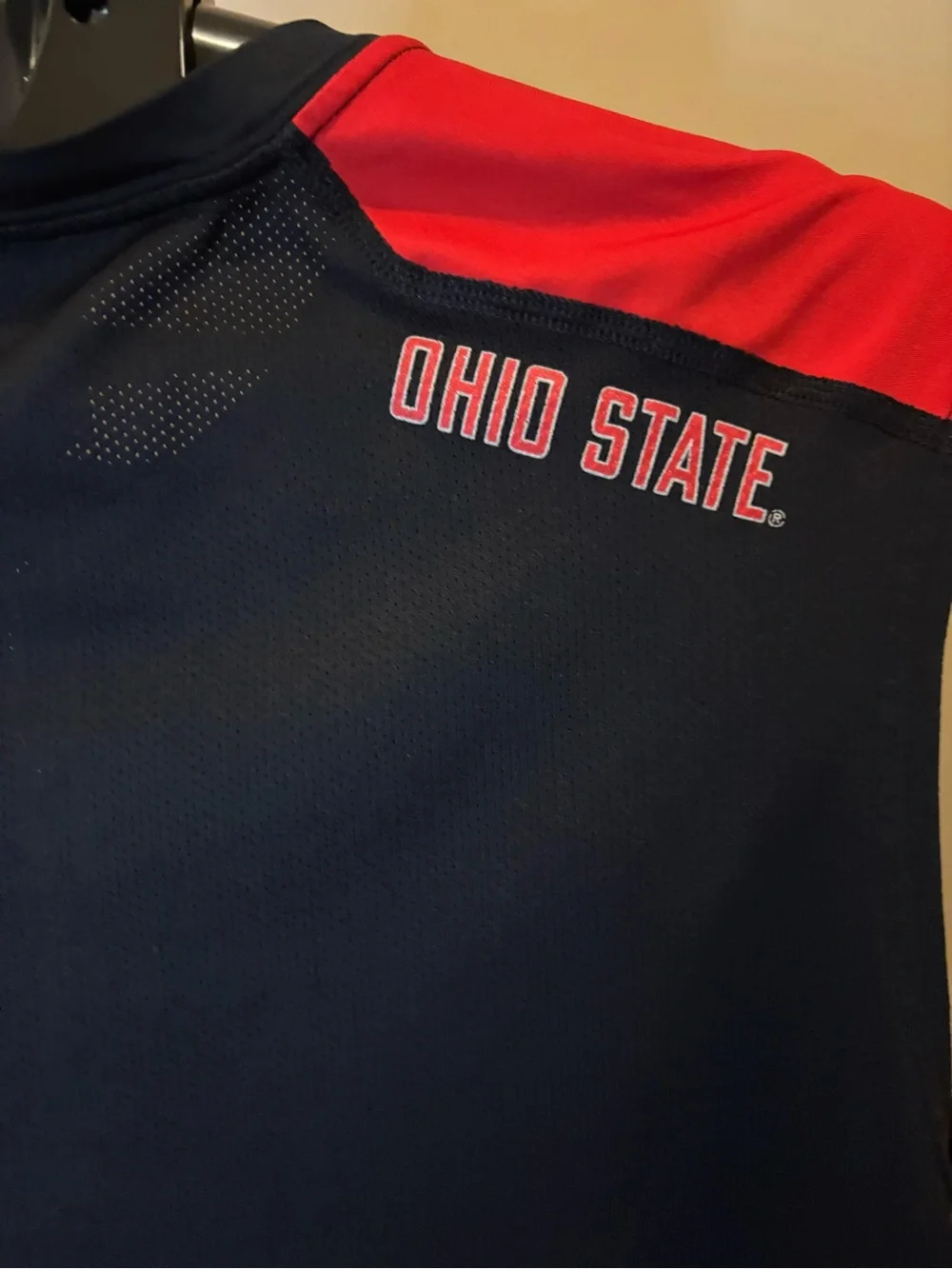 Nike Dri-FIT Ohio State Buckeyes Men’s Large Sleeveless Performance Shirt